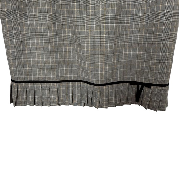 Sweet Women's Houndstooth, Pleated Bottom Skirt, Black, White & Yellow, Size 24W - Picture 2 of 5